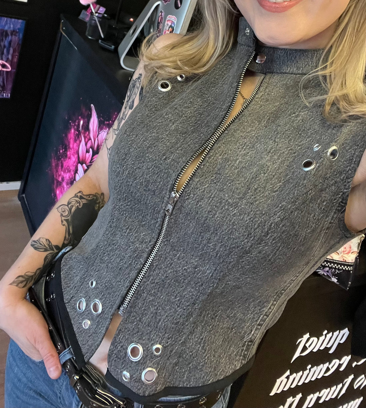 KUSTOM LIIVI